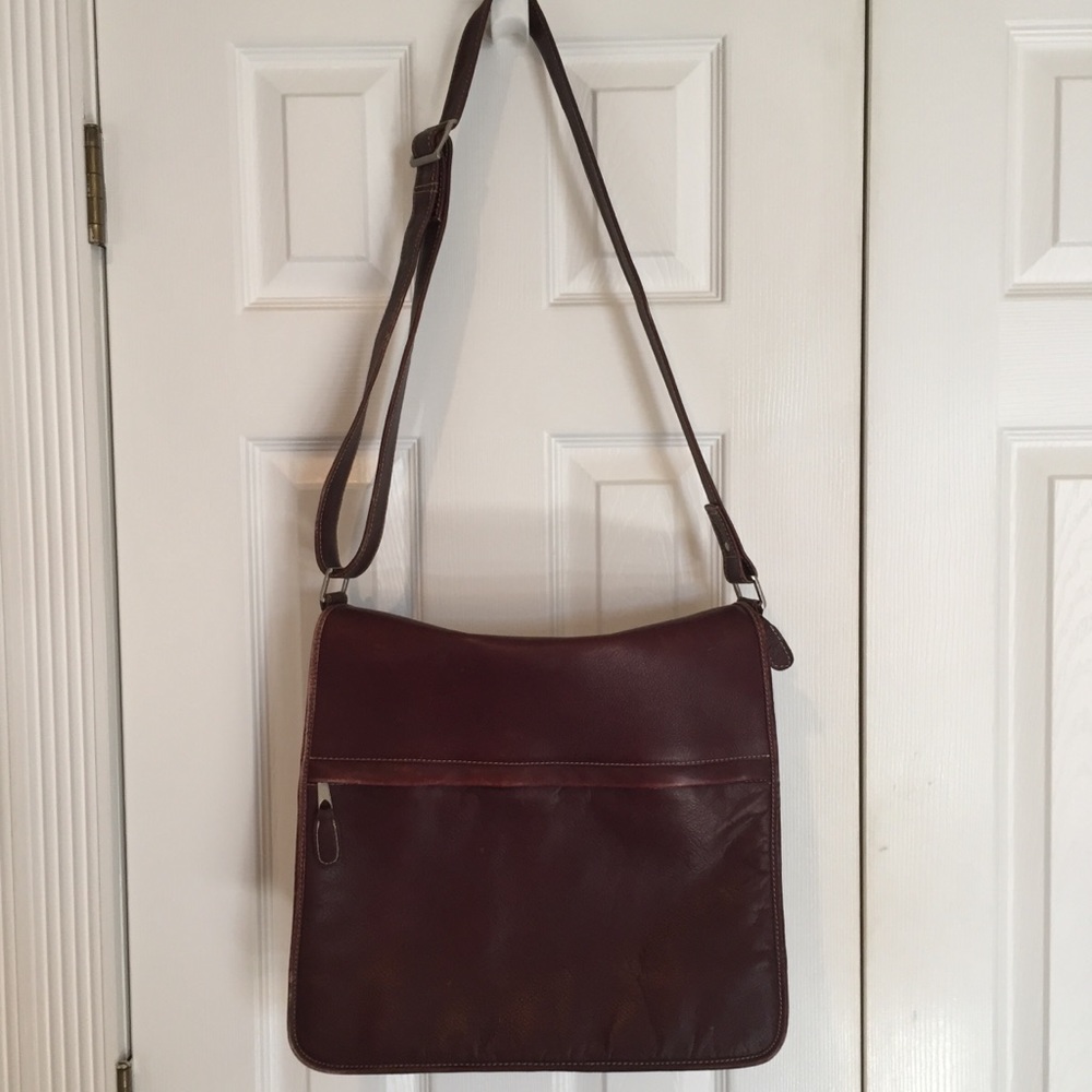 💲SALE💲 MESSENGER BAG